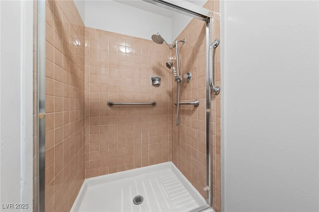 4272 Russell, Las Vegas, NV 89120