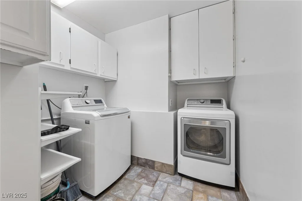 4272 Russell, Las Vegas, NV 89120