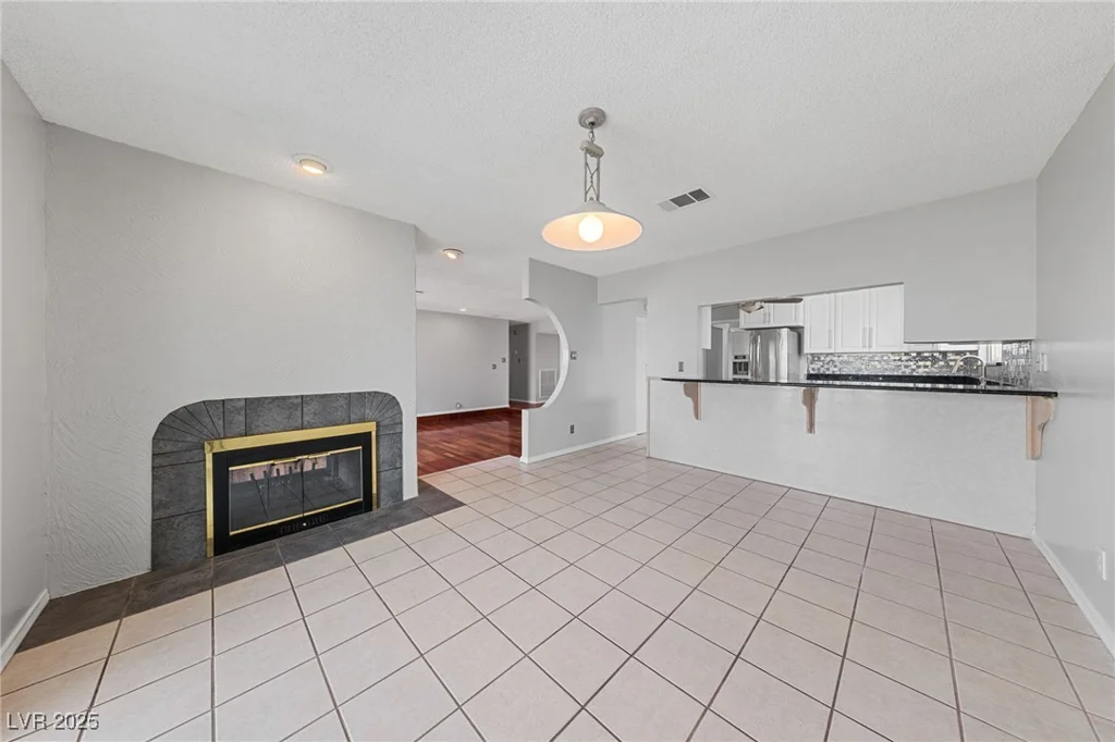 4272 Russell, Las Vegas, NV 89120