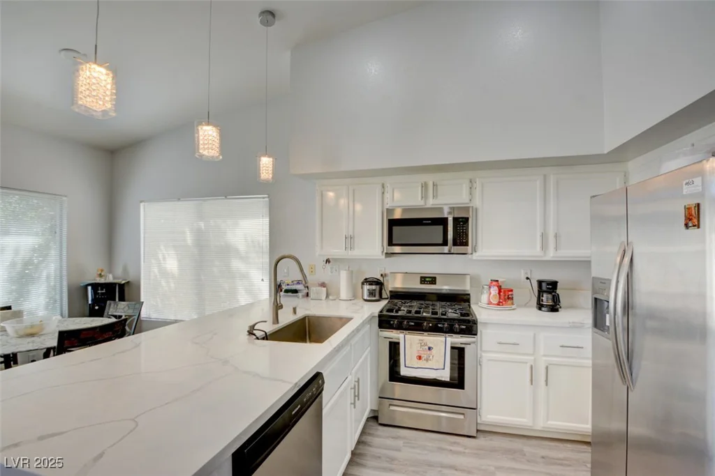 4810 Black Bear, Las Vegas, NV 89149