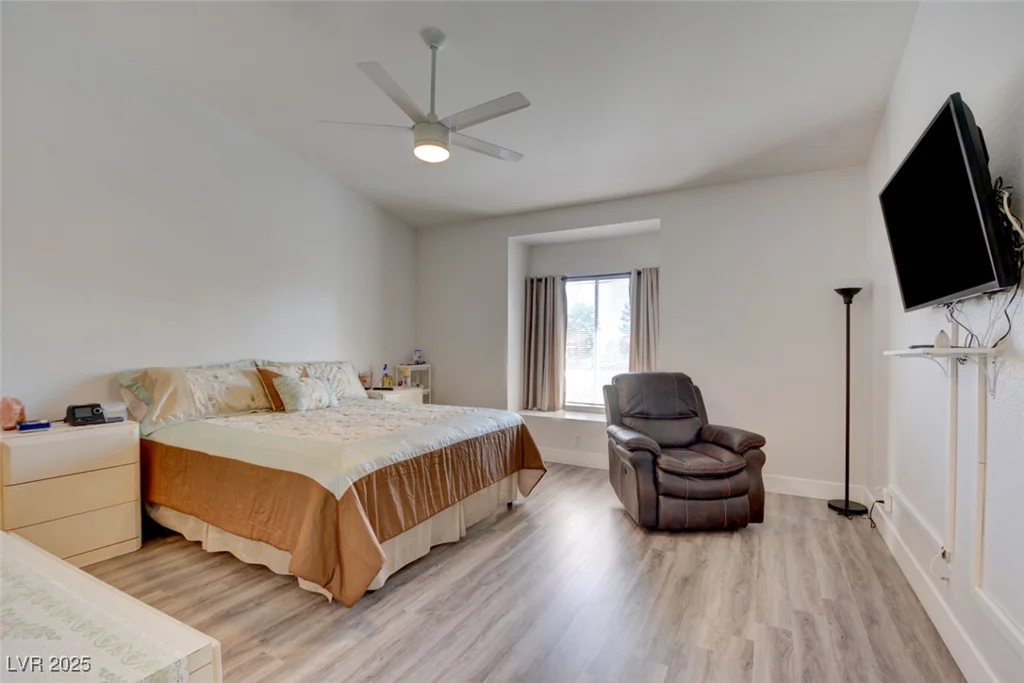 4810 Black Bear, Las Vegas, NV 89149