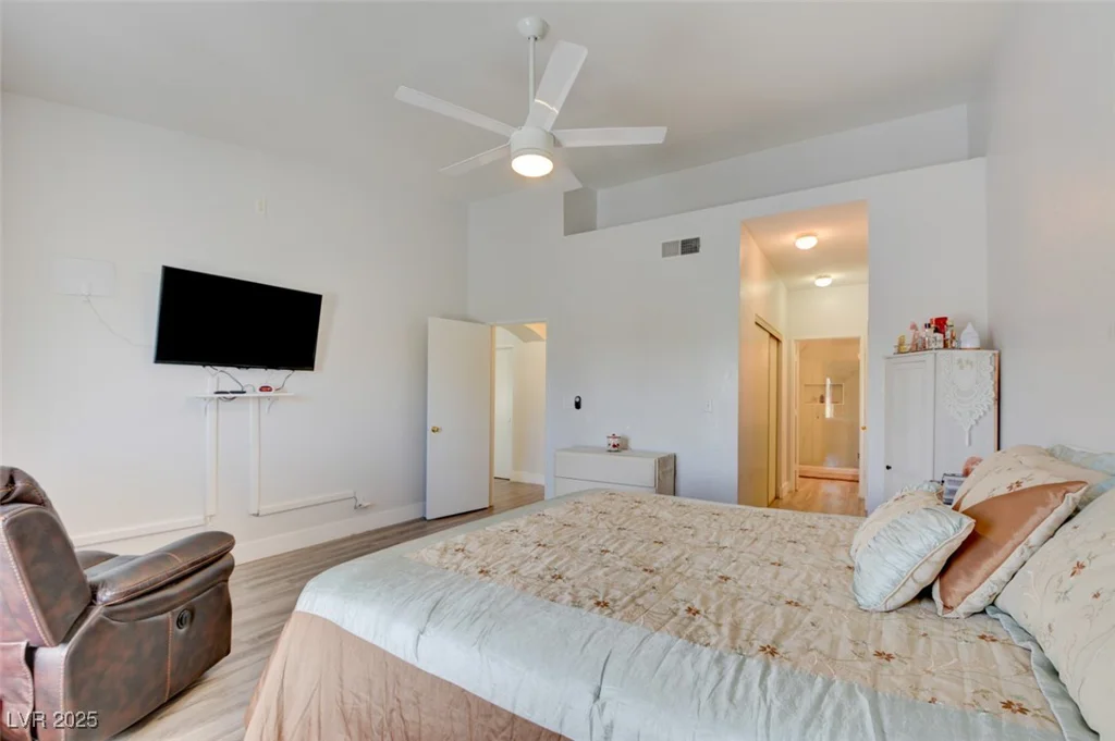 4810 Black Bear, Las Vegas, NV 89149