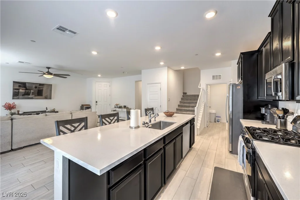 7232 Decatur, Las Vegas, NV 89131