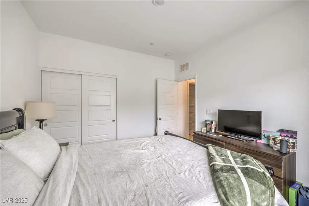 7232 Decatur, Las Vegas, NV 89131
