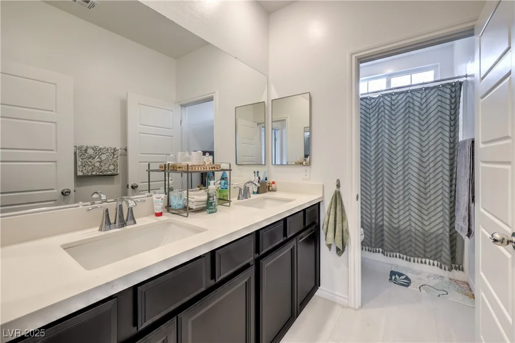 7232 Decatur, Las Vegas, NV 89131