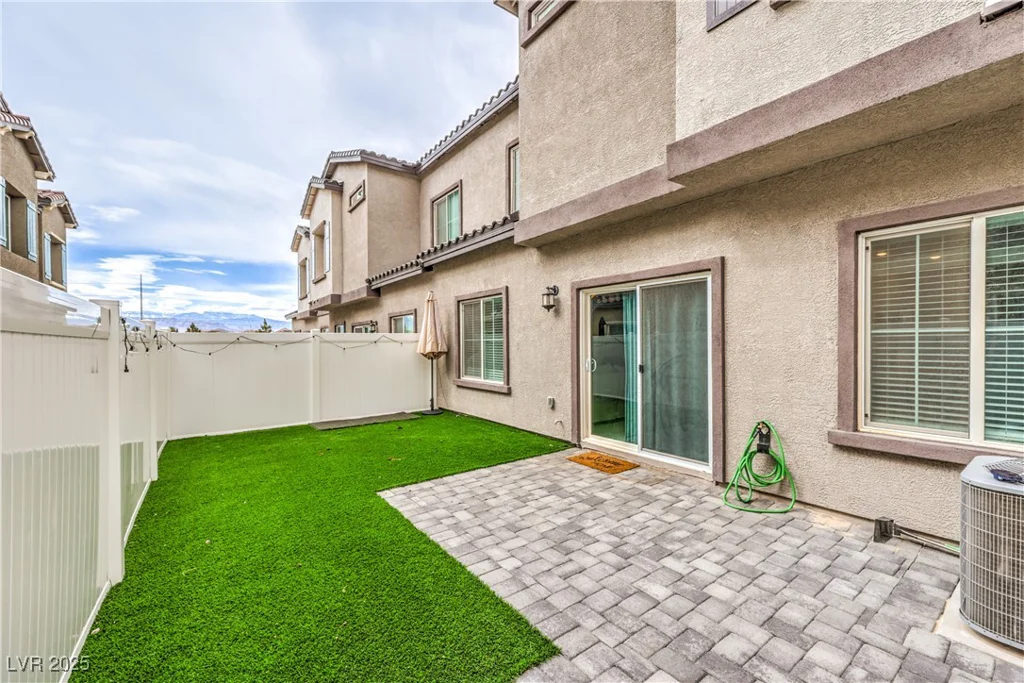 7232 Decatur, Las Vegas, NV 89131
