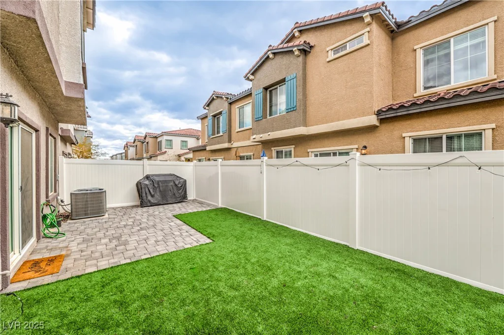 7232 Decatur, Las Vegas, NV 89131
