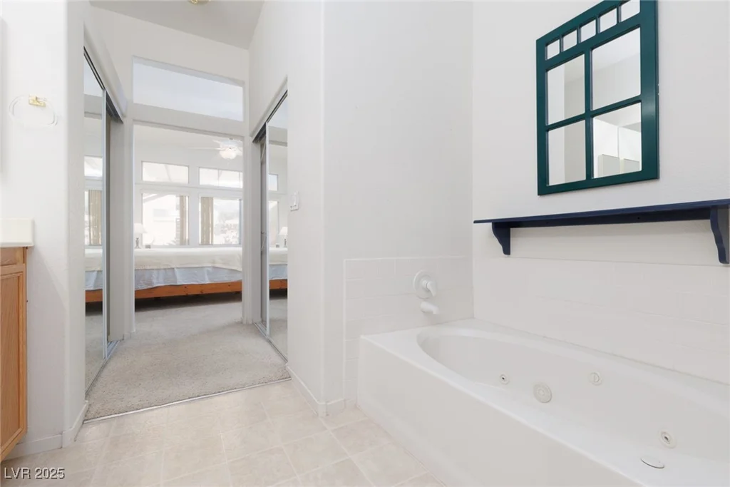 10300 Pinto Creek, Las Vegas, NV 89144