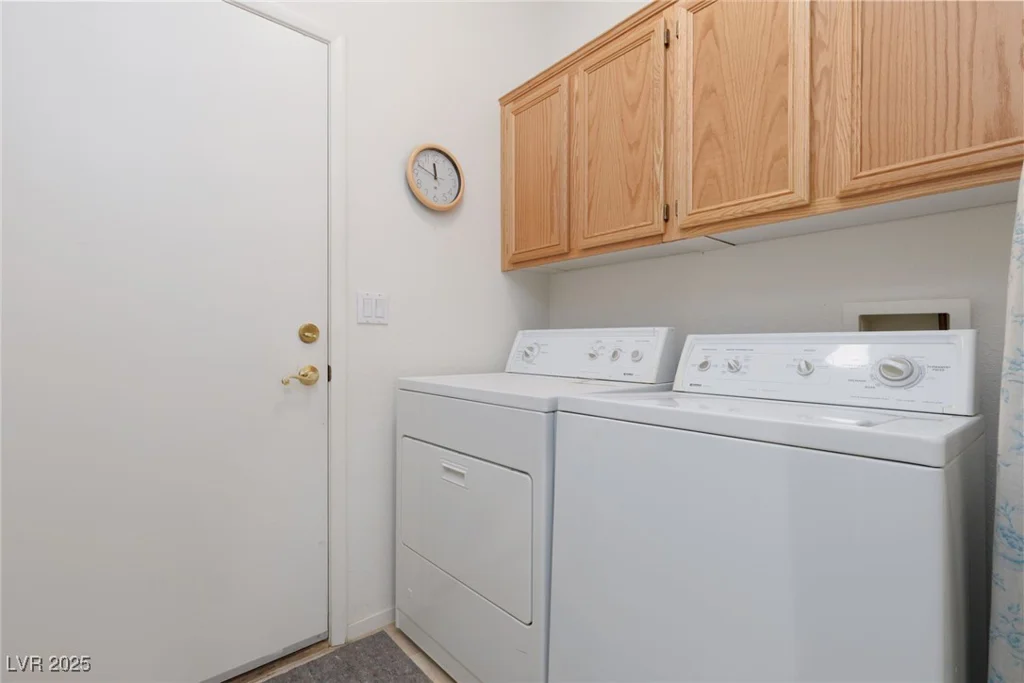 10300 Pinto Creek, Las Vegas, NV 89144