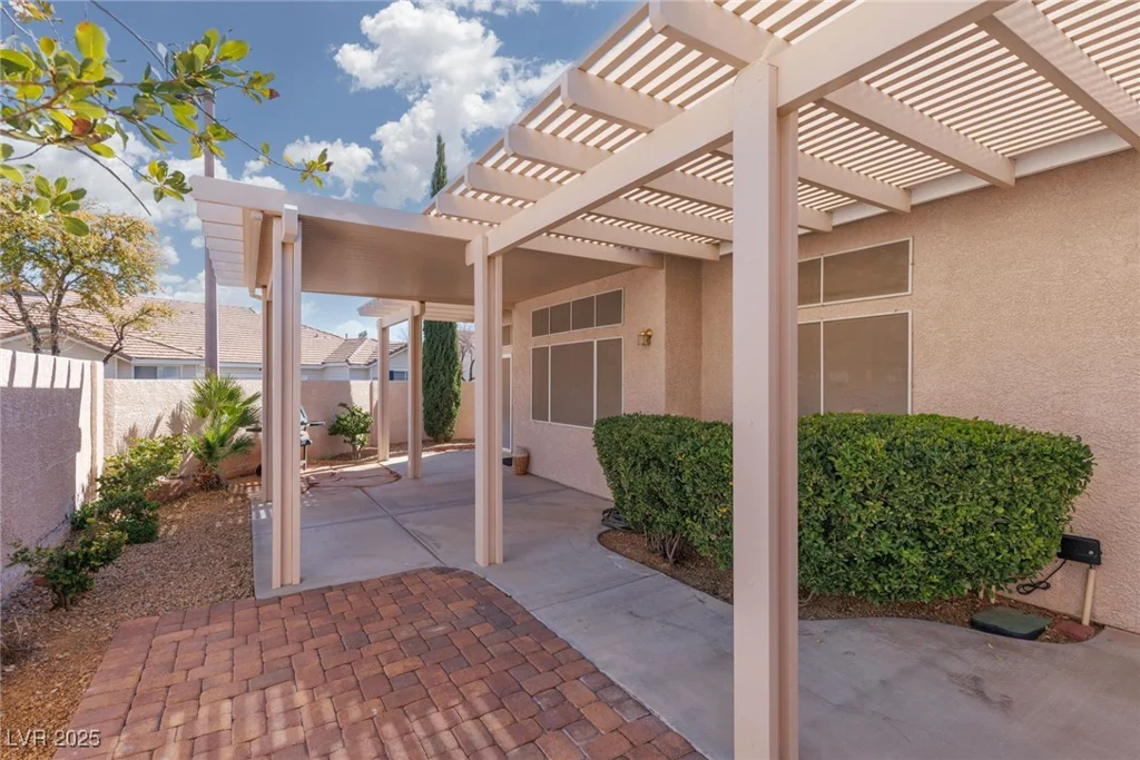 10300 Pinto Creek, Las Vegas, NV 89144