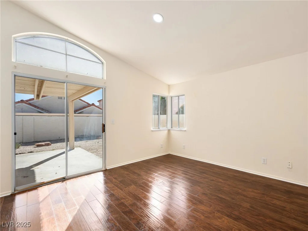 9725 Sierra Mesa, Las Vegas, NV 89117