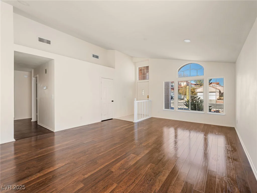 9725 Sierra Mesa, Las Vegas, NV 89117