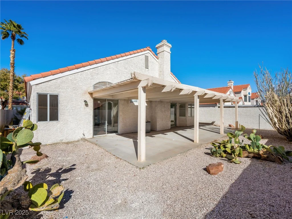 9725 Sierra Mesa, Las Vegas, NV 89117