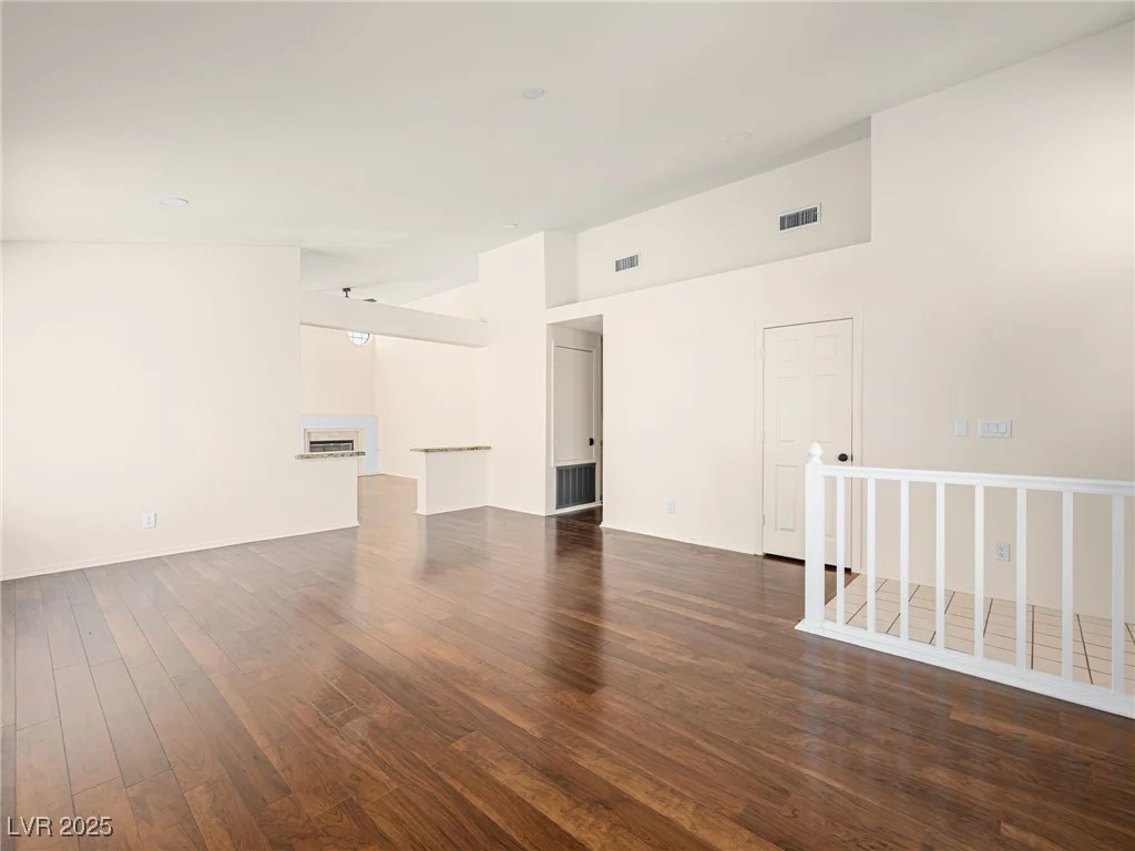 9725 Sierra Mesa, Las Vegas, NV 89117