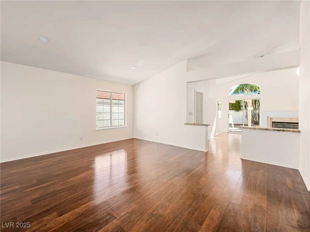 9725 Sierra Mesa, Las Vegas, NV 89117