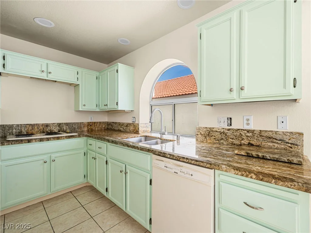 9725 Sierra Mesa, Las Vegas, NV 89117