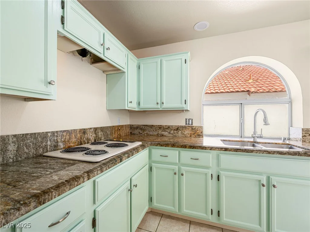 9725 Sierra Mesa, Las Vegas, NV 89117