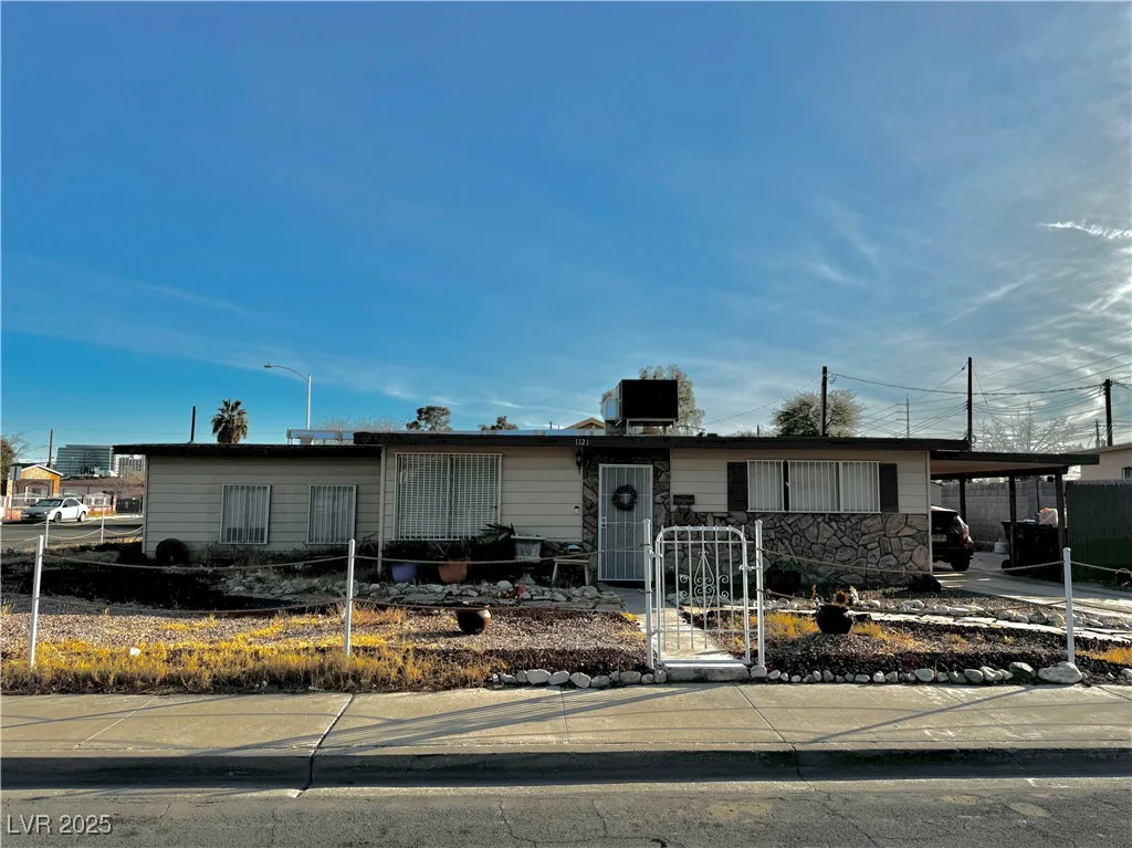 1121 Monroe, Las Vegas, NV 89106