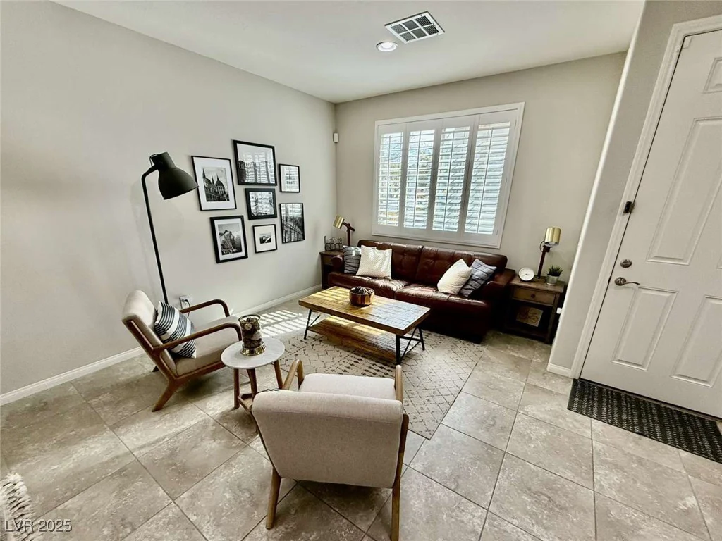 6145 Scarlet Leaf, Las Vegas, NV 89148
