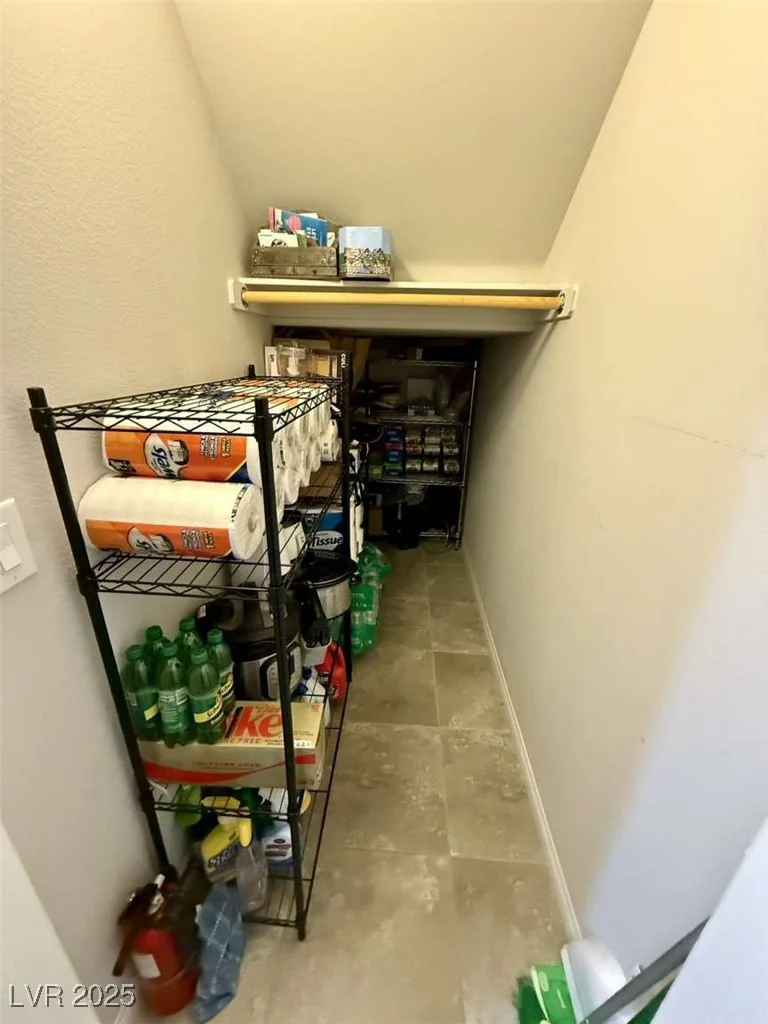6145 Scarlet Leaf, Las Vegas, NV 89148