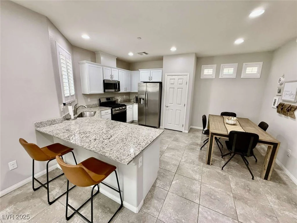 6145 Scarlet Leaf, Las Vegas, NV 89148