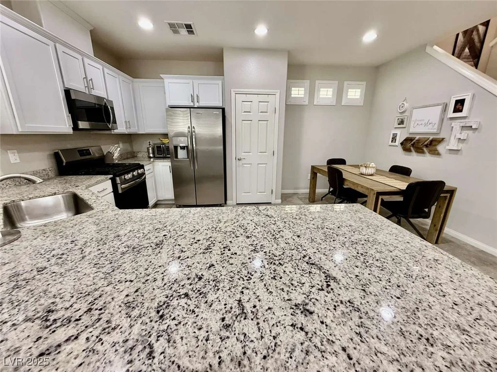 6145 Scarlet Leaf, Las Vegas, NV 89148