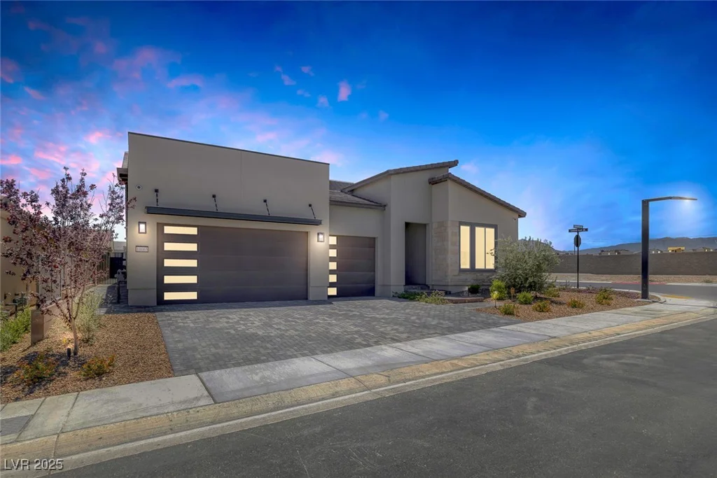 10065 Auburn Rose, Las Vegas, NV 89143