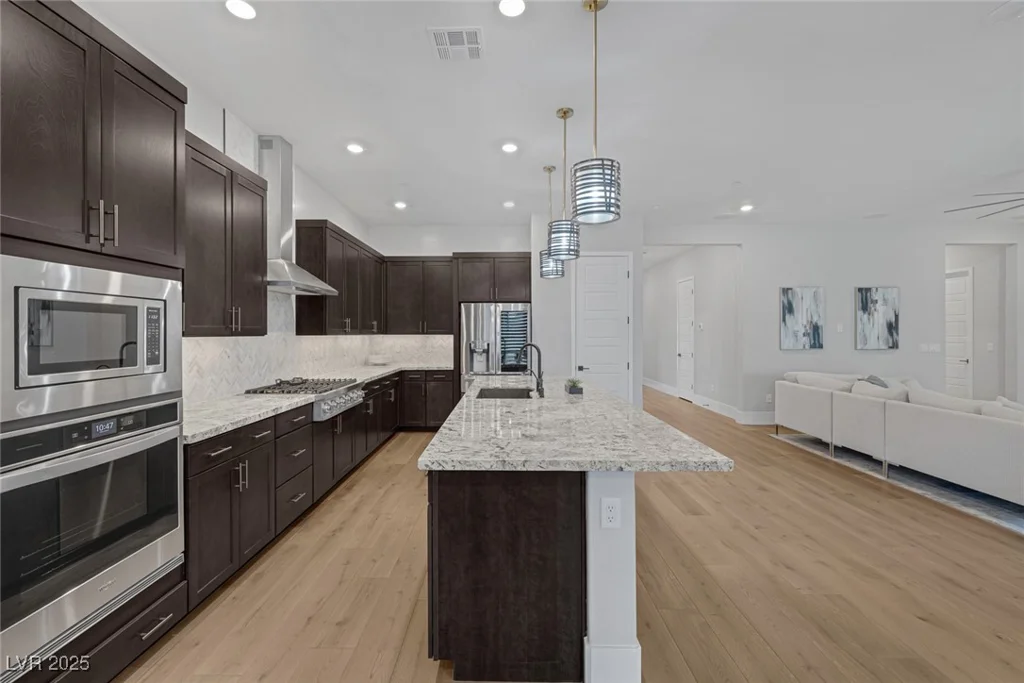 10065 Auburn Rose, Las Vegas, NV 89143