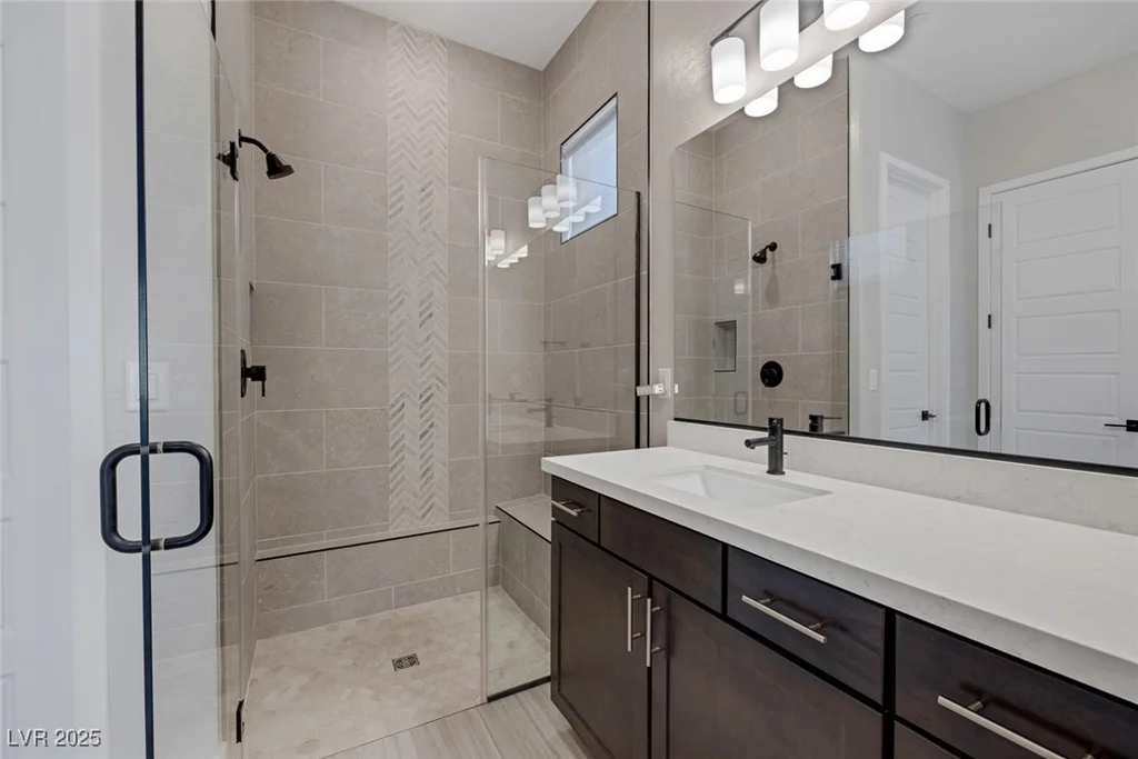 10065 Auburn Rose, Las Vegas, NV 89143