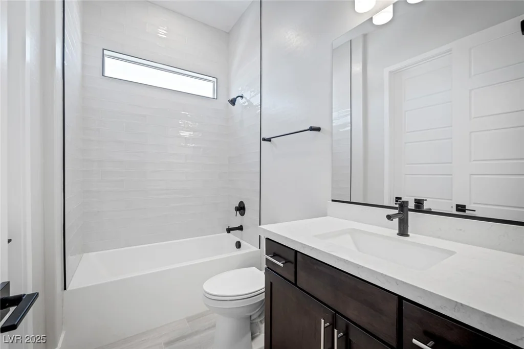 10065 Auburn Rose, Las Vegas, NV 89143