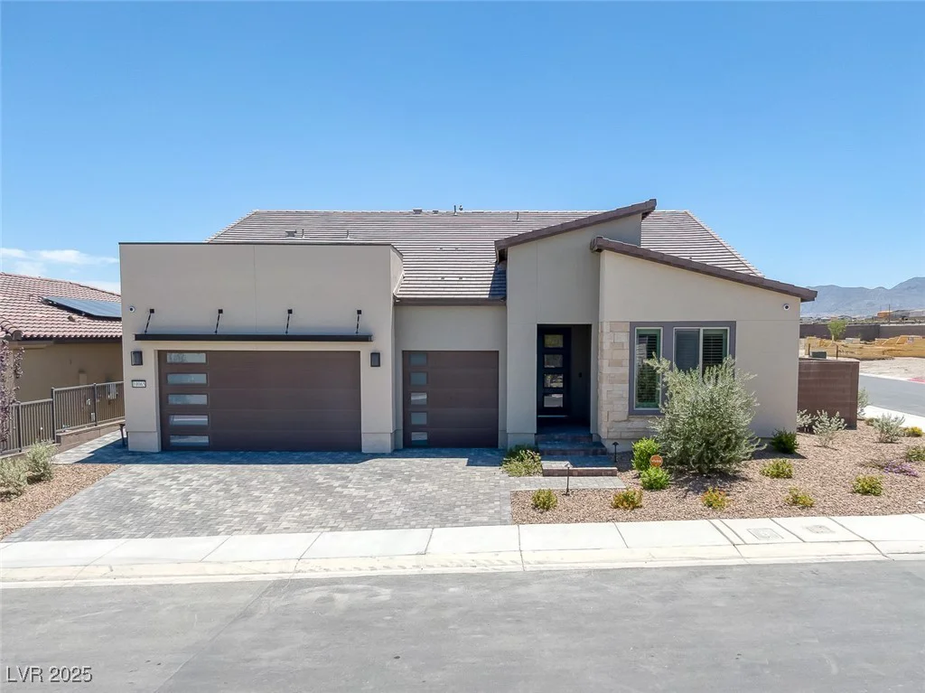 10065 Auburn Rose, Las Vegas, NV 89143