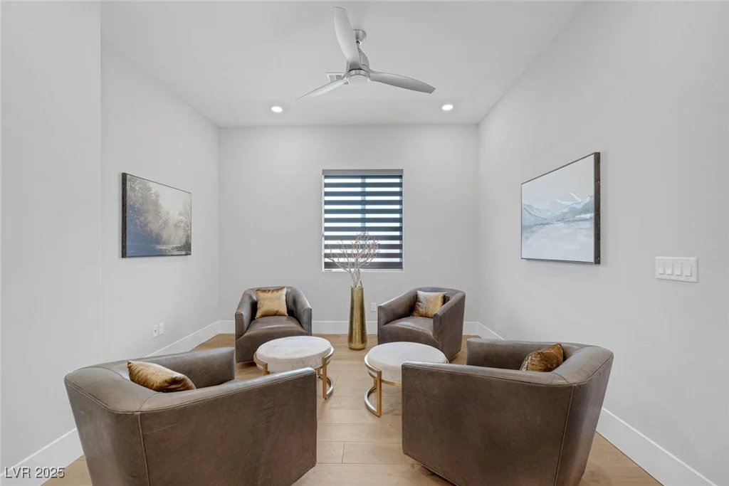 10065 Auburn Rose, Las Vegas, NV 89143