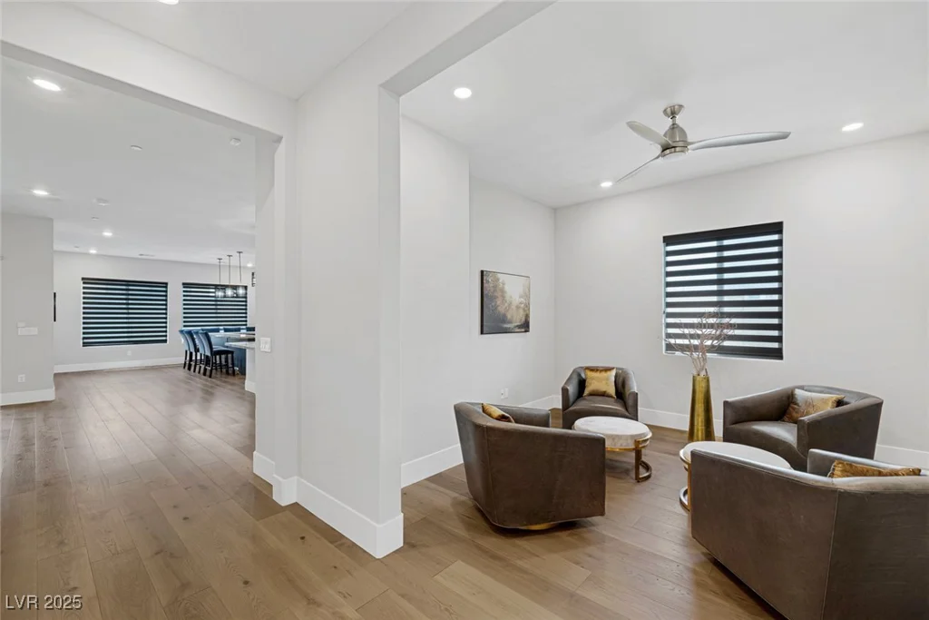 10065 Auburn Rose, Las Vegas, NV 89143