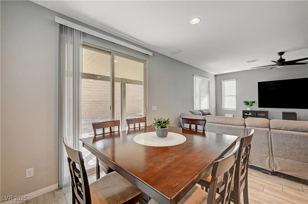 6221 Desert Orchid, Las Vegas, NV 89141