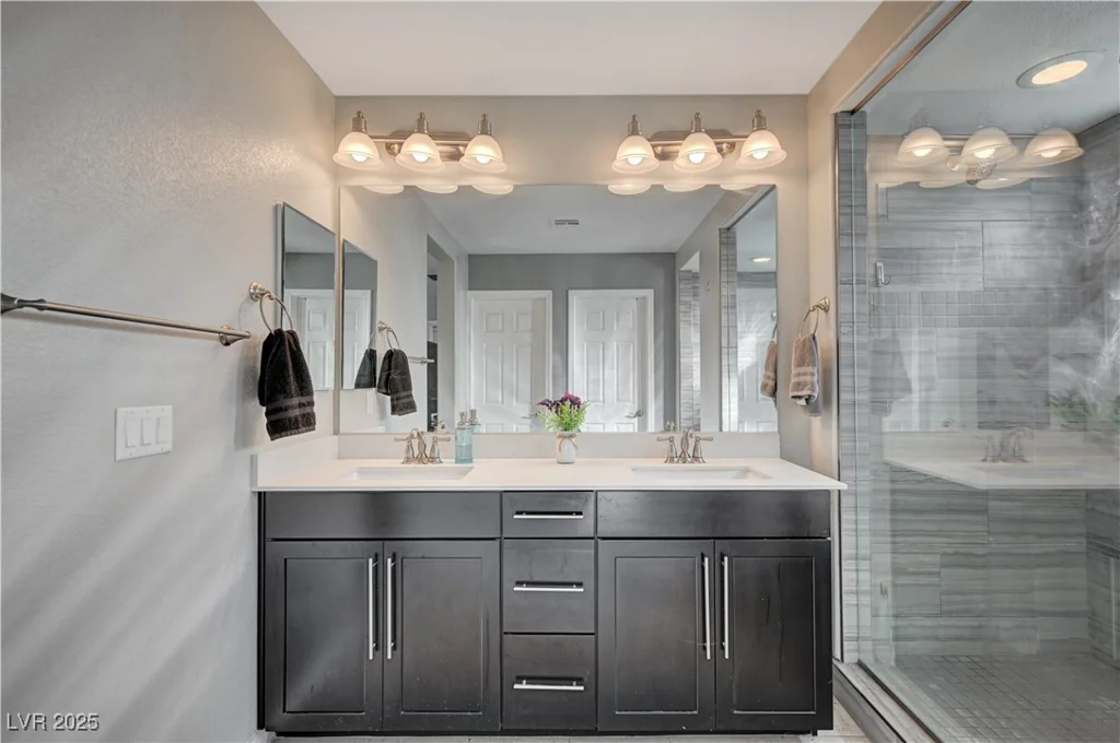 6221 Desert Orchid, Las Vegas, NV 89141