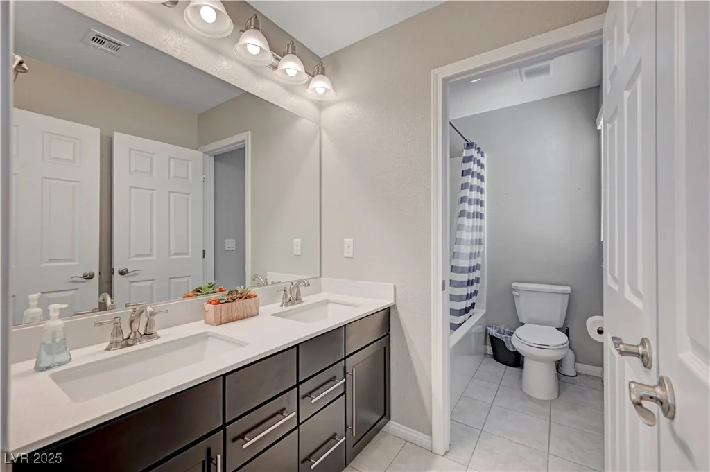 6221 Desert Orchid, Las Vegas, NV 89141