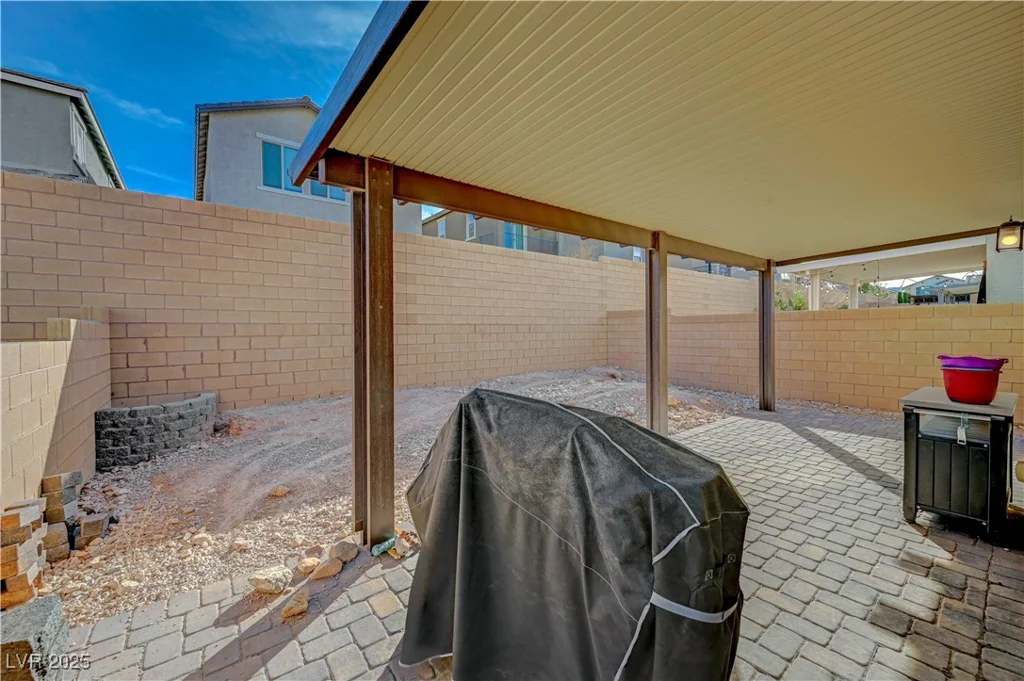 6221 Desert Orchid, Las Vegas, NV 89141