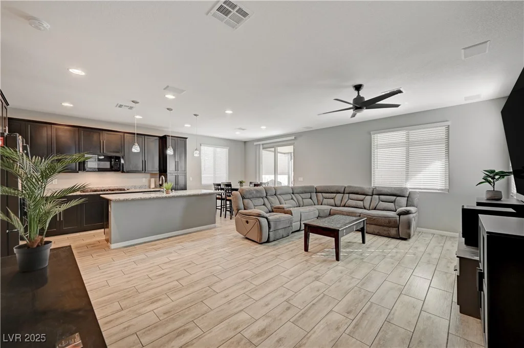 6221 Desert Orchid, Las Vegas, NV 89141
