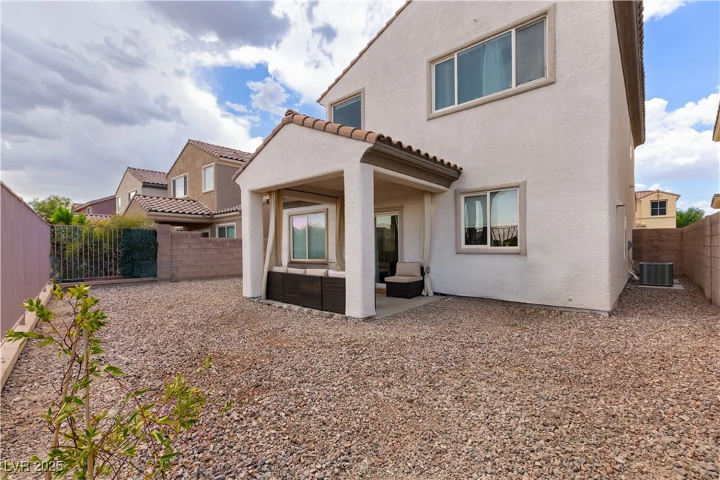 8124 Loma Del Ray, Las Vegas, NV 89131