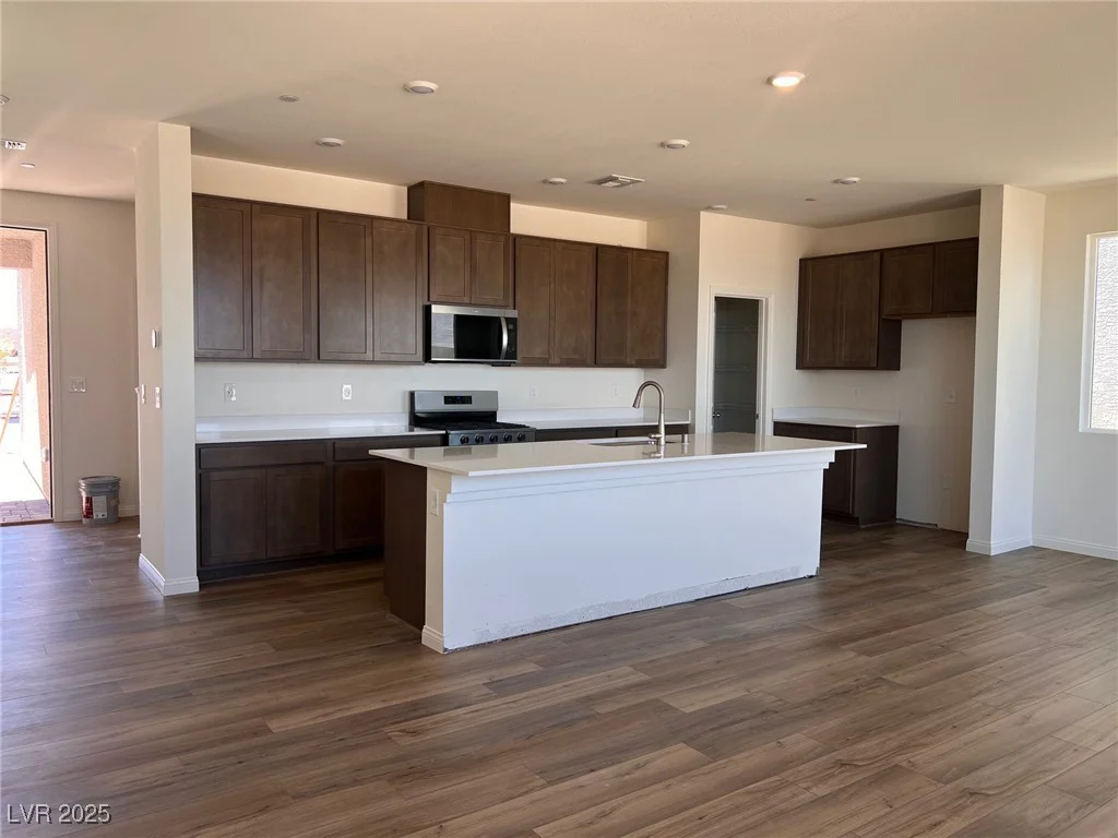 10012 River Corral, Las Vegas, NV 89166