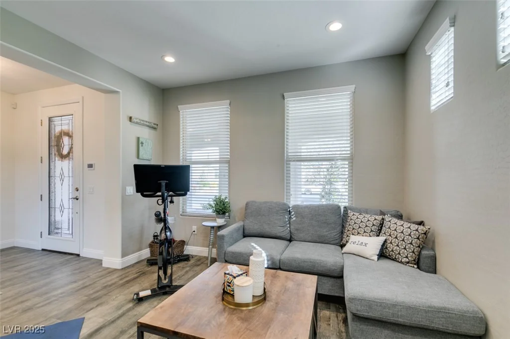 9519 Chandler Springs, Las Vegas, NV 89148
