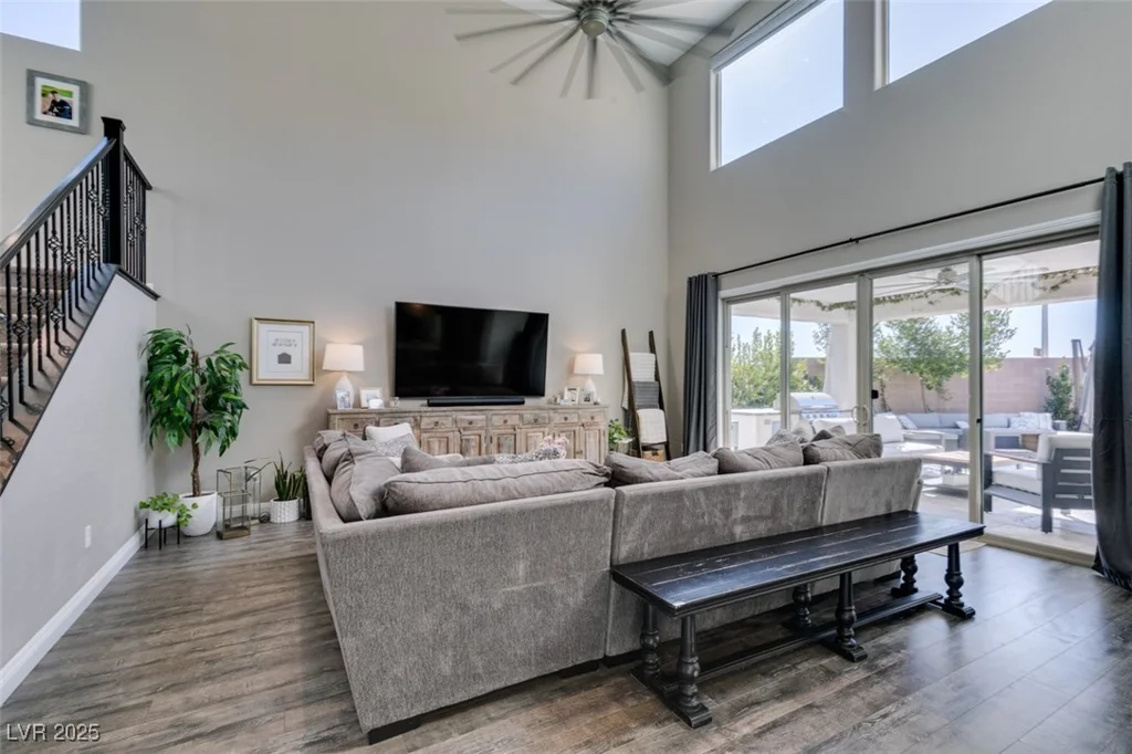 9519 Chandler Springs, Las Vegas, NV 89148