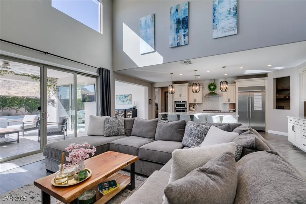 9519 Chandler Springs, Las Vegas, NV 89148