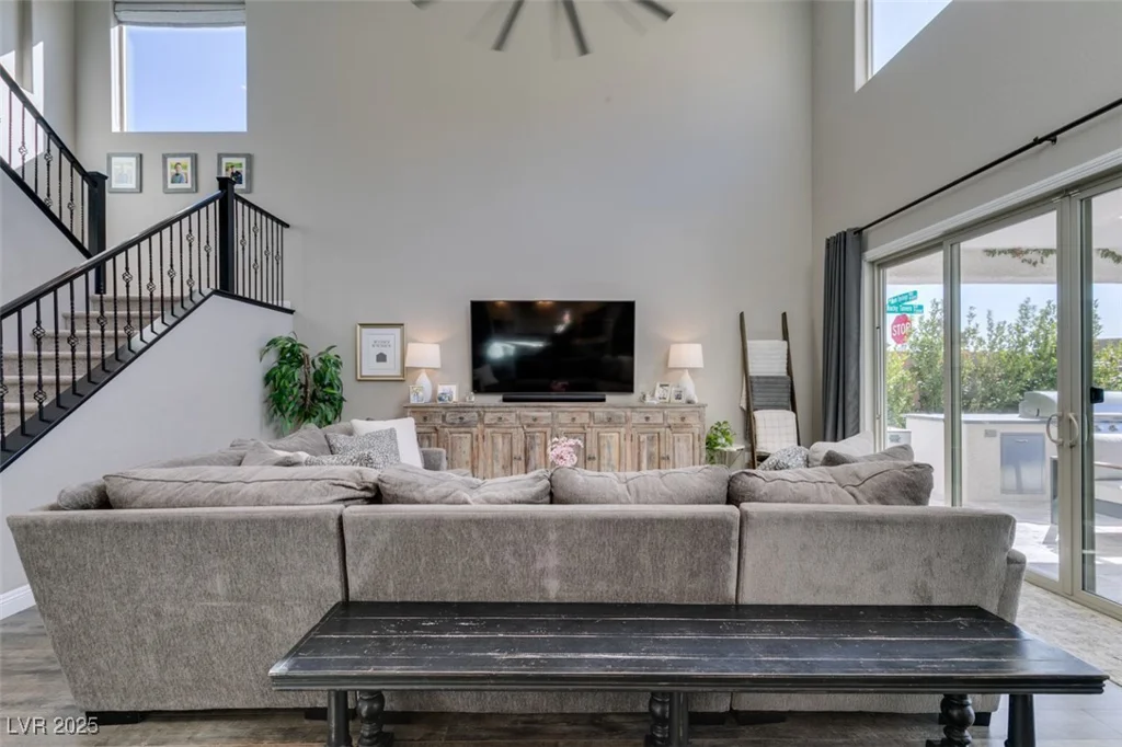 9519 Chandler Springs, Las Vegas, NV 89148