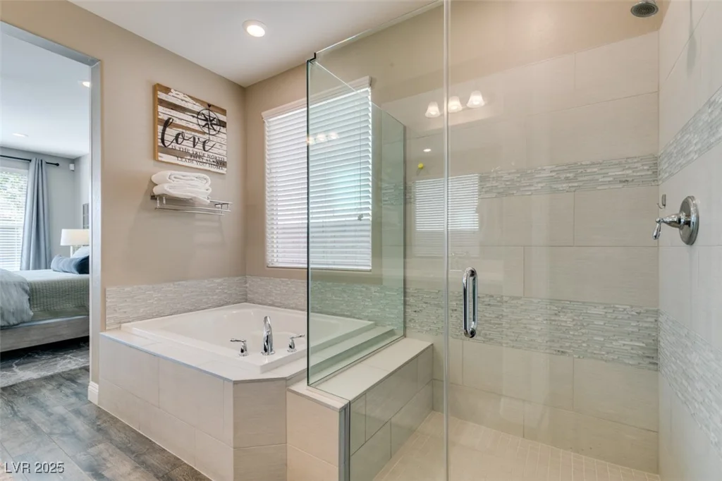 9519 Chandler Springs, Las Vegas, NV 89148