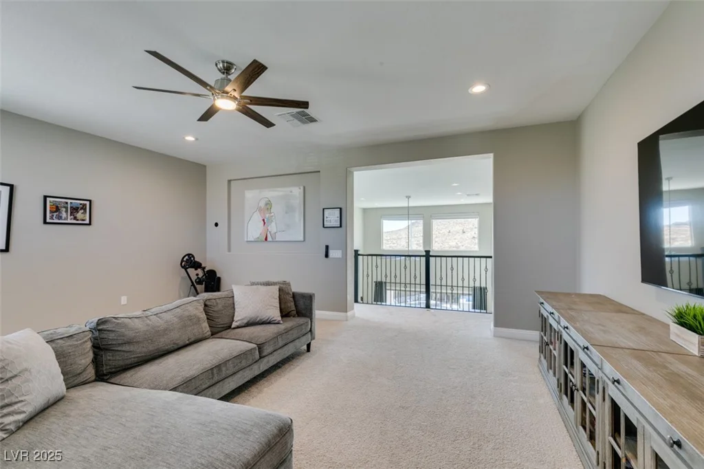 9519 Chandler Springs, Las Vegas, NV 89148