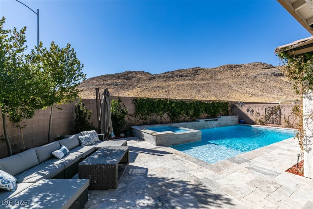 9519 Chandler Springs, Las Vegas, NV 89148