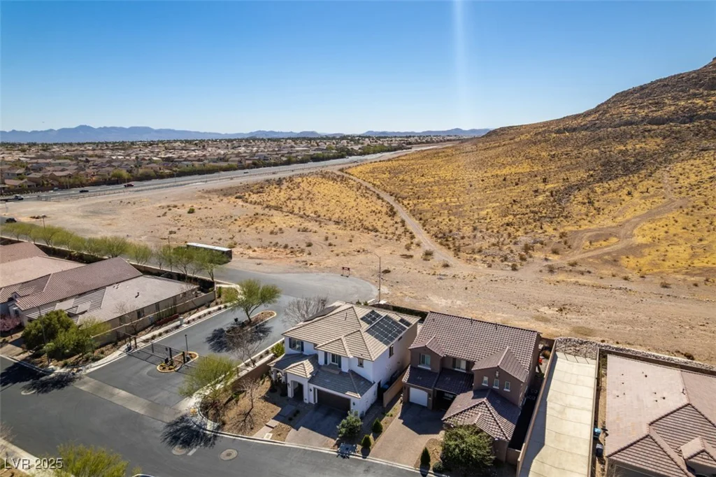 9519 Chandler Springs, Las Vegas, NV 89148