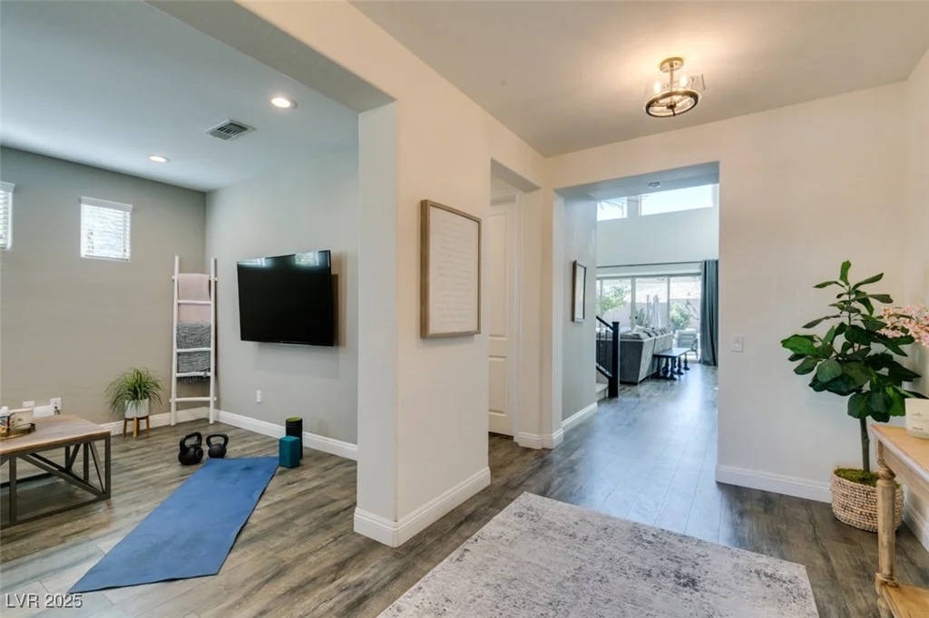 9519 Chandler Springs, Las Vegas, NV 89148