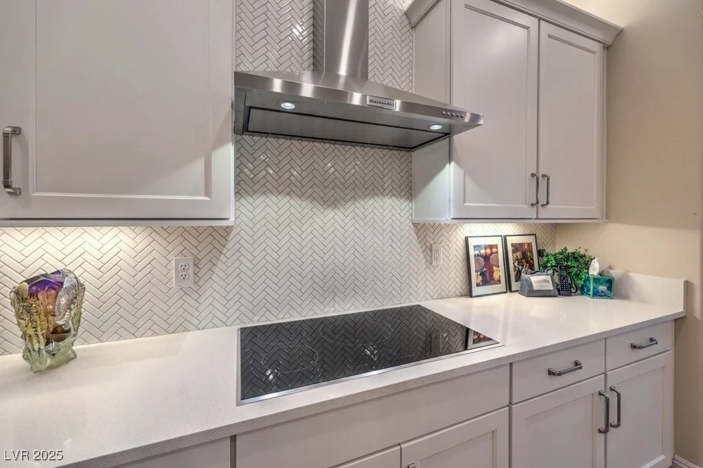 24 Cliffwater, Henderson, NV 89011